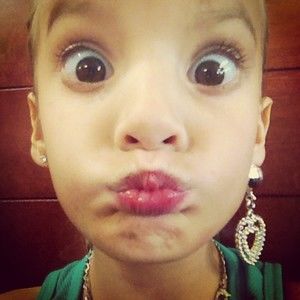 Meet your Posher, Melisa